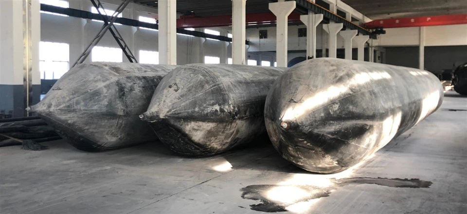 Docking Ships Deflated Pneumatic Marine Rubber Airbag